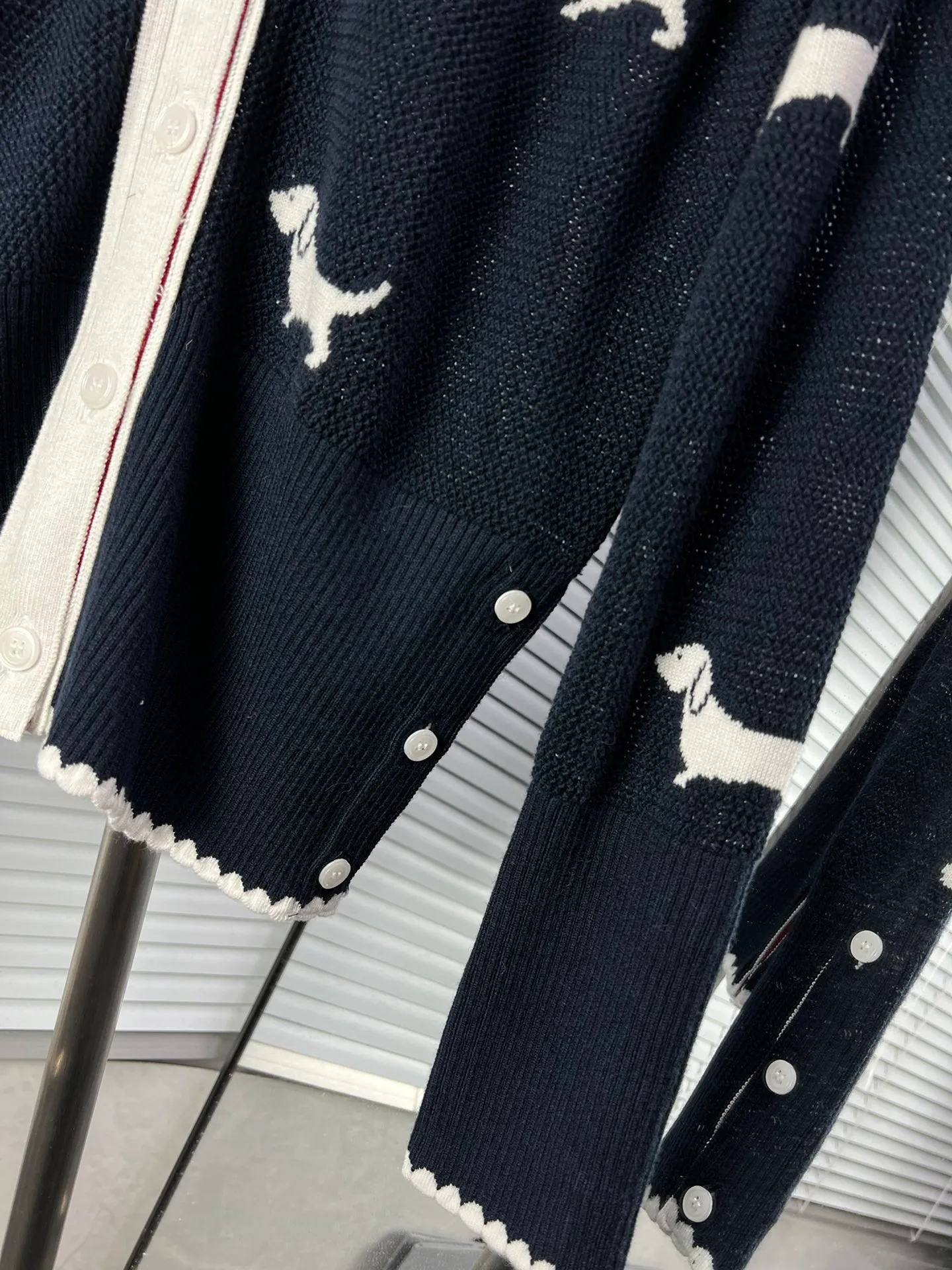 THOM BROWNE ， ， ， ／ ， ， ， ， ， Jue ~ Versatile ~ ， ， ， ， ， ~ ：Navy Blue White Gray Sizes：012